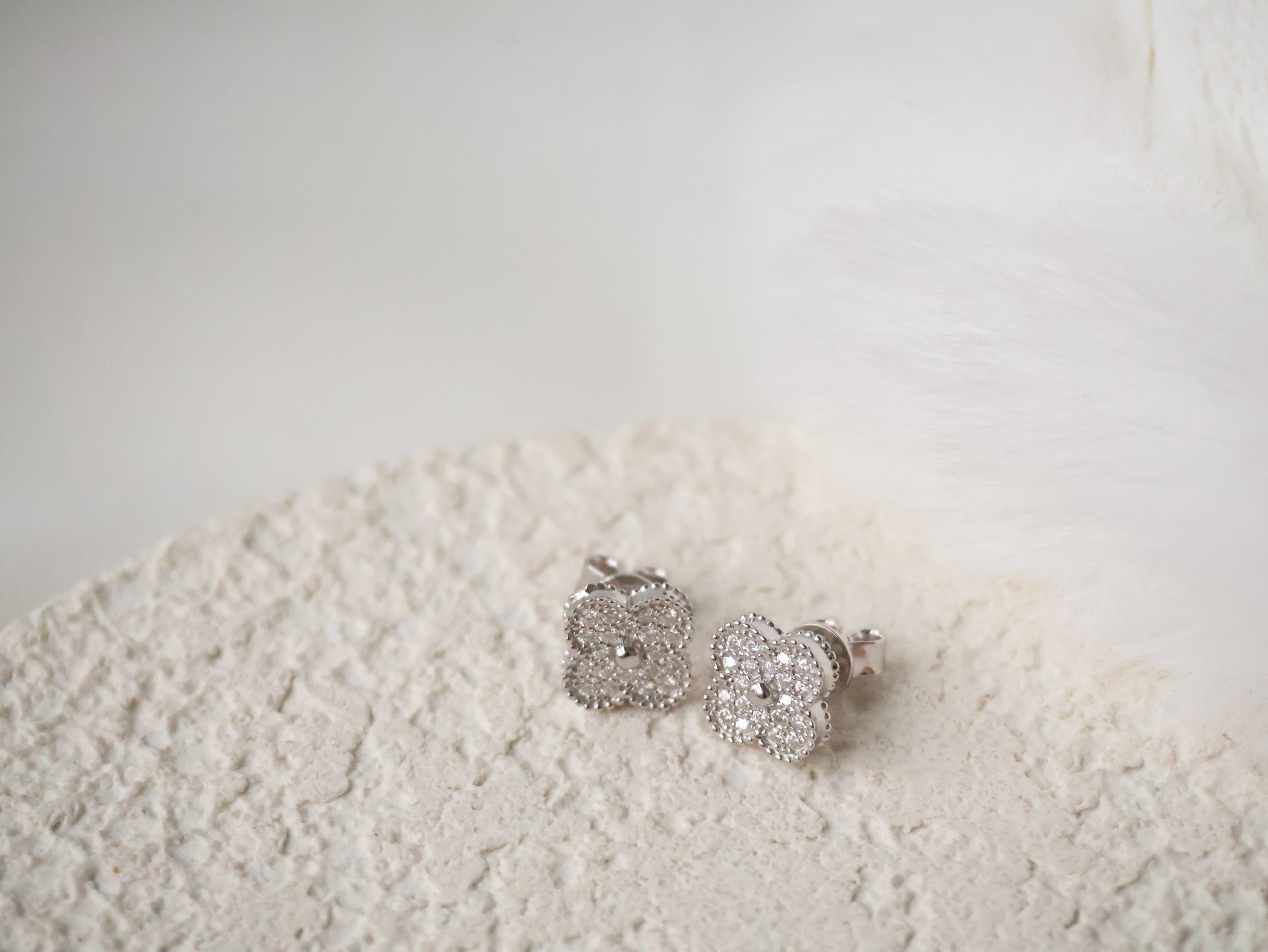 *Luna&Lithoss* Bloom Clover Earrings AU750