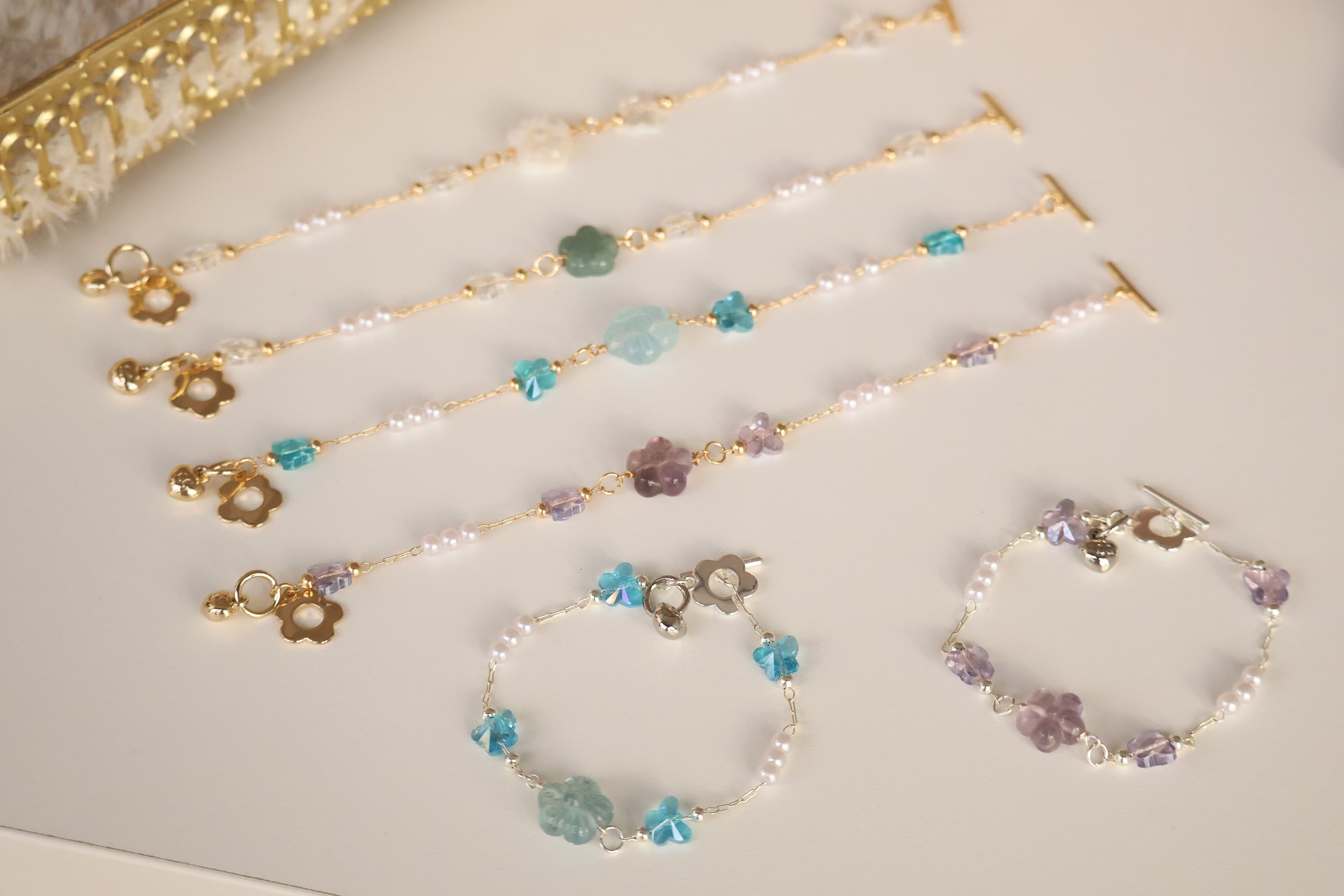 *Luna&Lithoss* Sakura Flower Chain Natural Crystal Bracelet (OT Clasp)