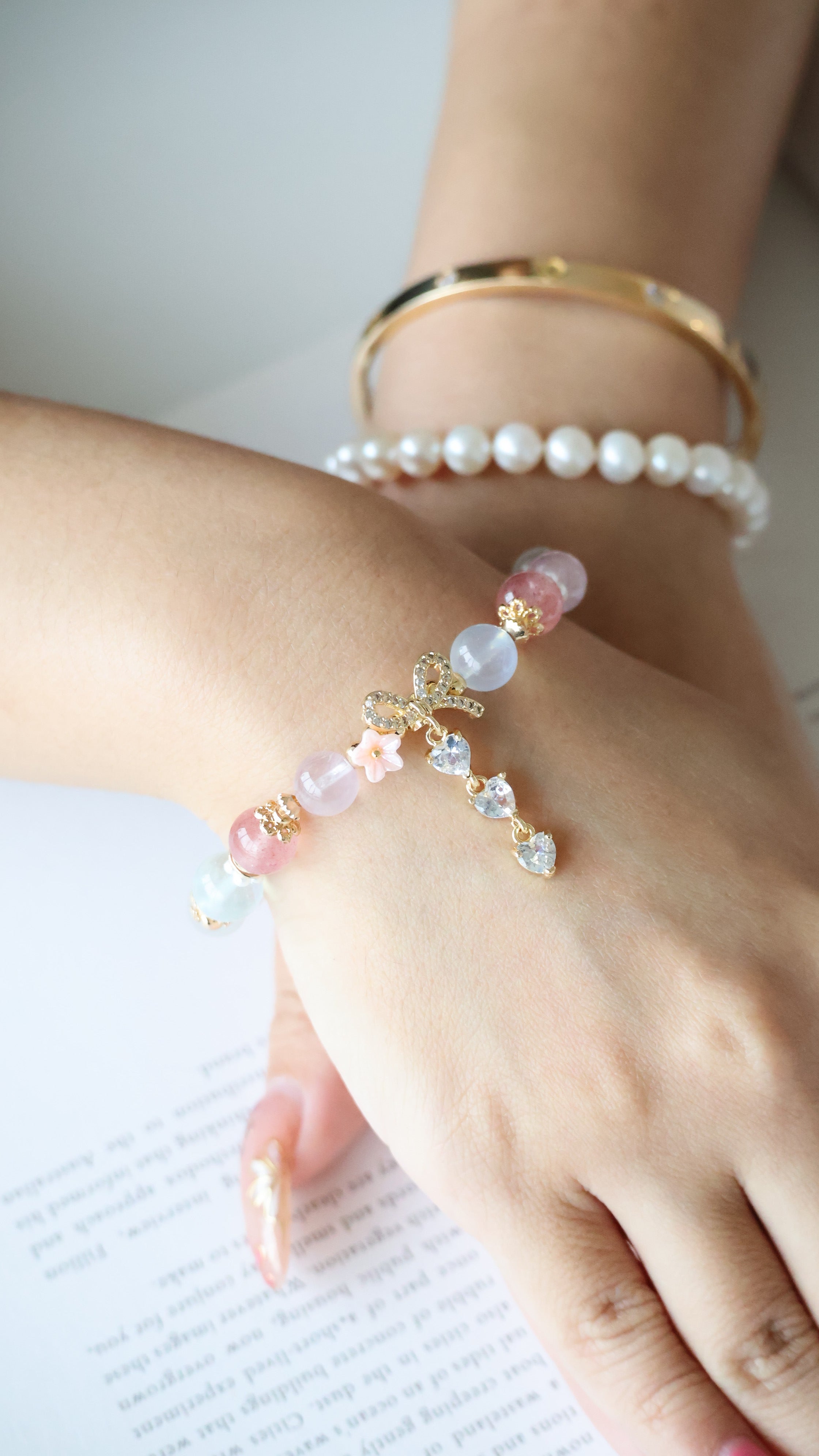 Rose Quartz, Strawberry Quartz, Cat¡¯s Eye & Aquamarine with Ribbon & Triple Heart Charm ¡ª Rivyn | 8mm (Elastic)