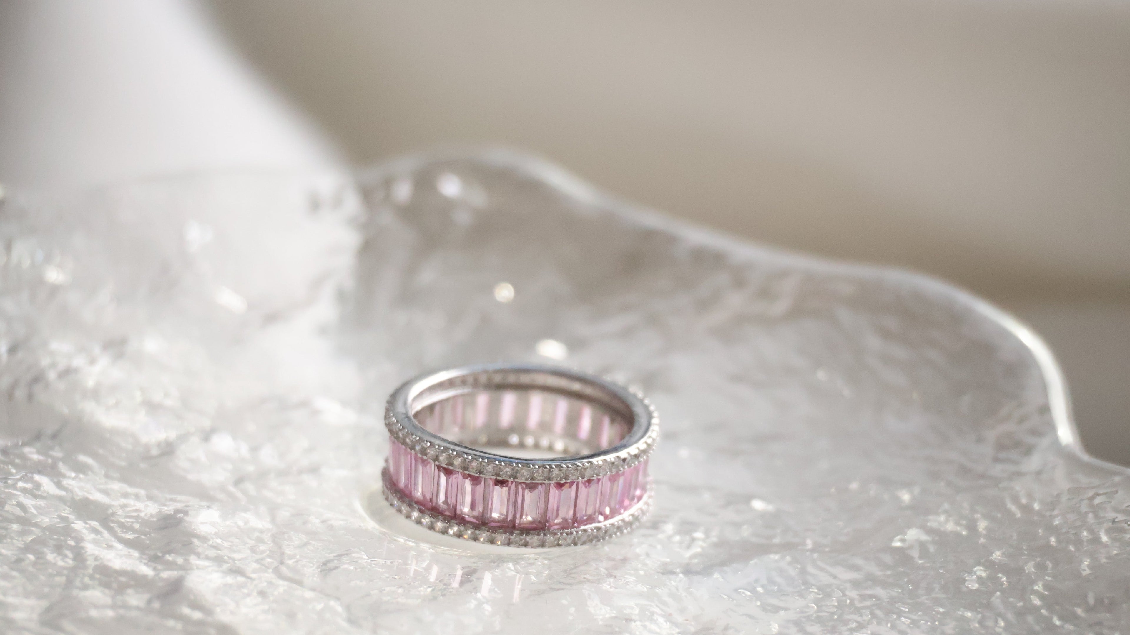 *Luna&Lithoss* Camila - Pink Baguette Cut Moissanite Band Ring