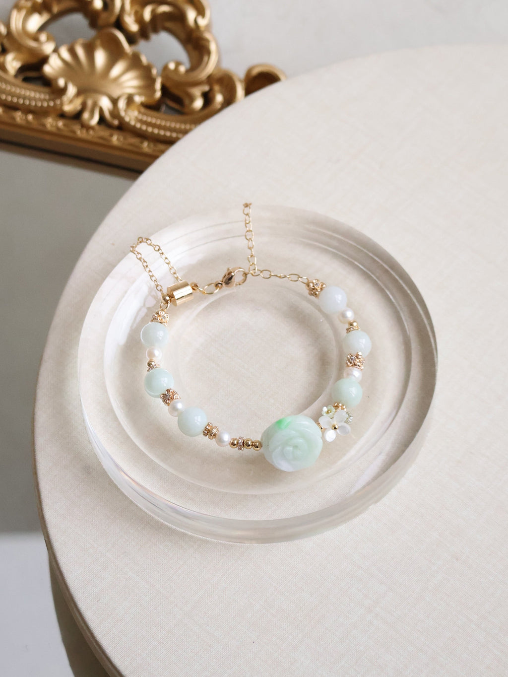 Green Jadeite & Freshwater Pearl ¡ª Viridiflora | 8mm (Elastic, Magenta Clasp)