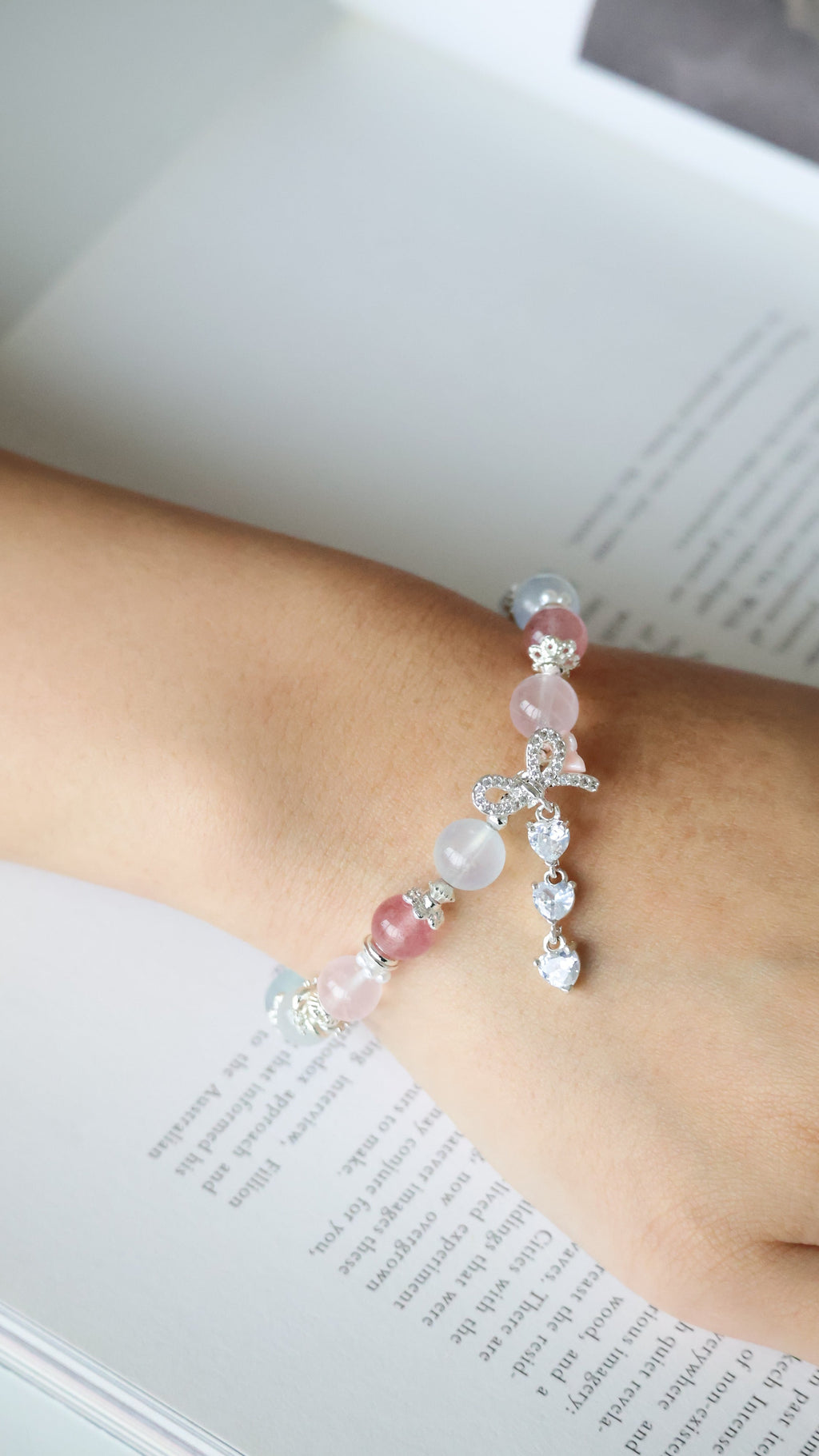 Rose Quartz, Strawberry Quartz, Cat¡¯s Eye & Aquamarine with Ribbon & Triple Heart Charm ¡ª Rivyn | 8mm (Elastic)