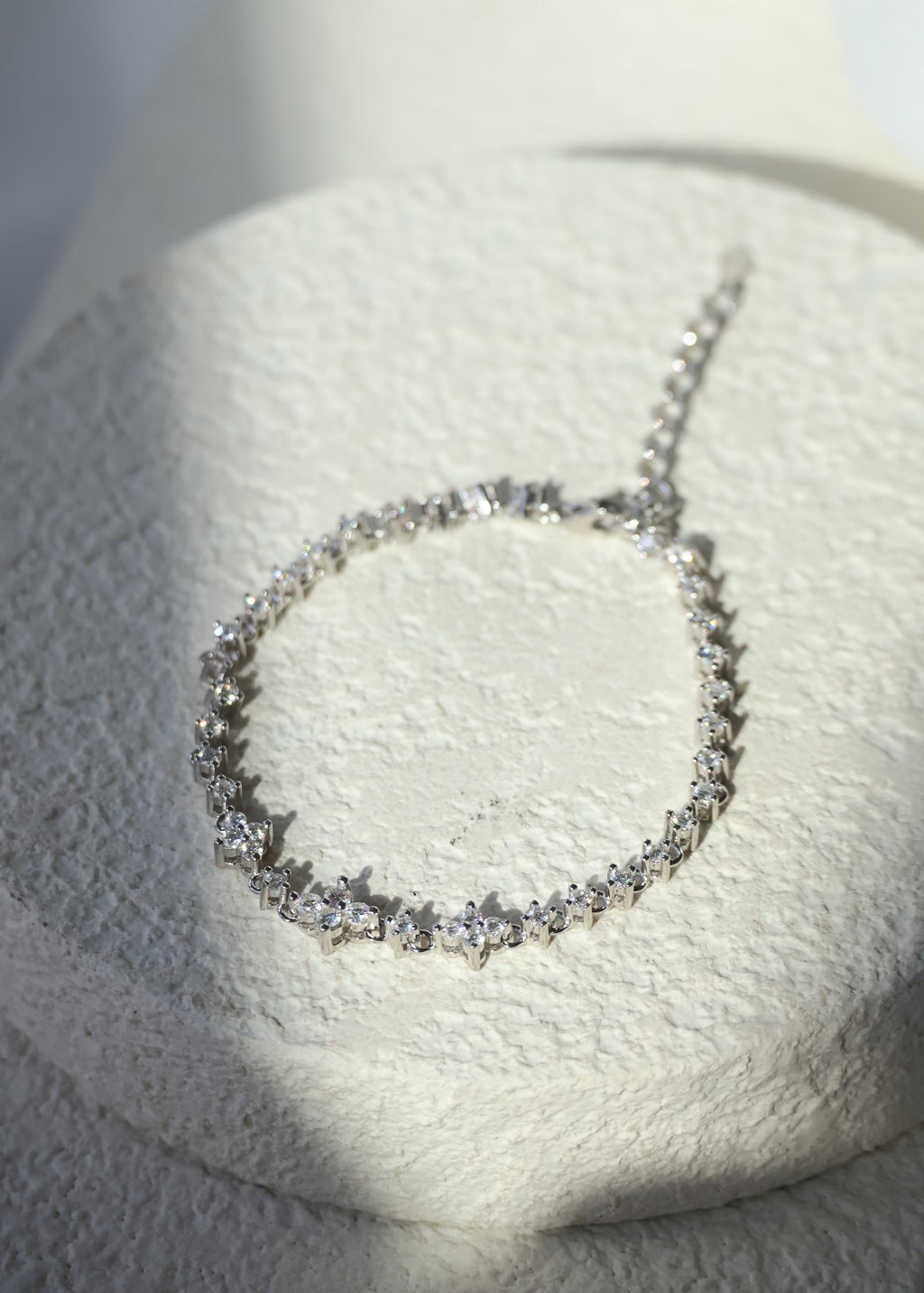 *Luna&Lithoss* Analise Clover Moissanite Bracelet AU750