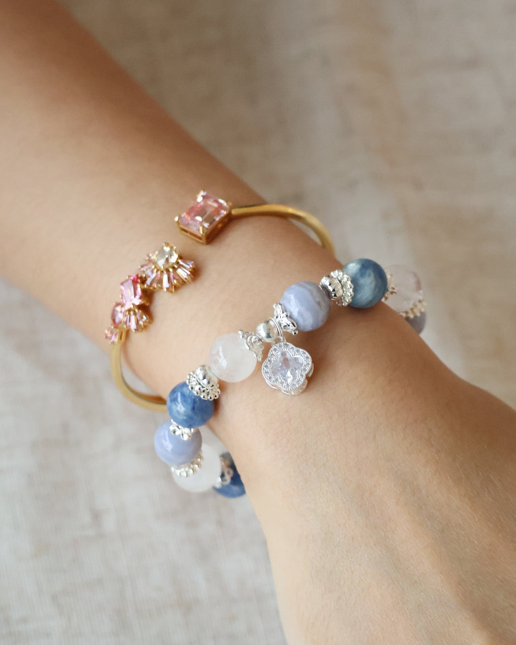Blue Kyanite, Blue Lace Agate & White Phantom Quartz with Sparkly Clover ¡ª Monet Cordelia Twin Crystal Bracelet | 10mm (Elastic)