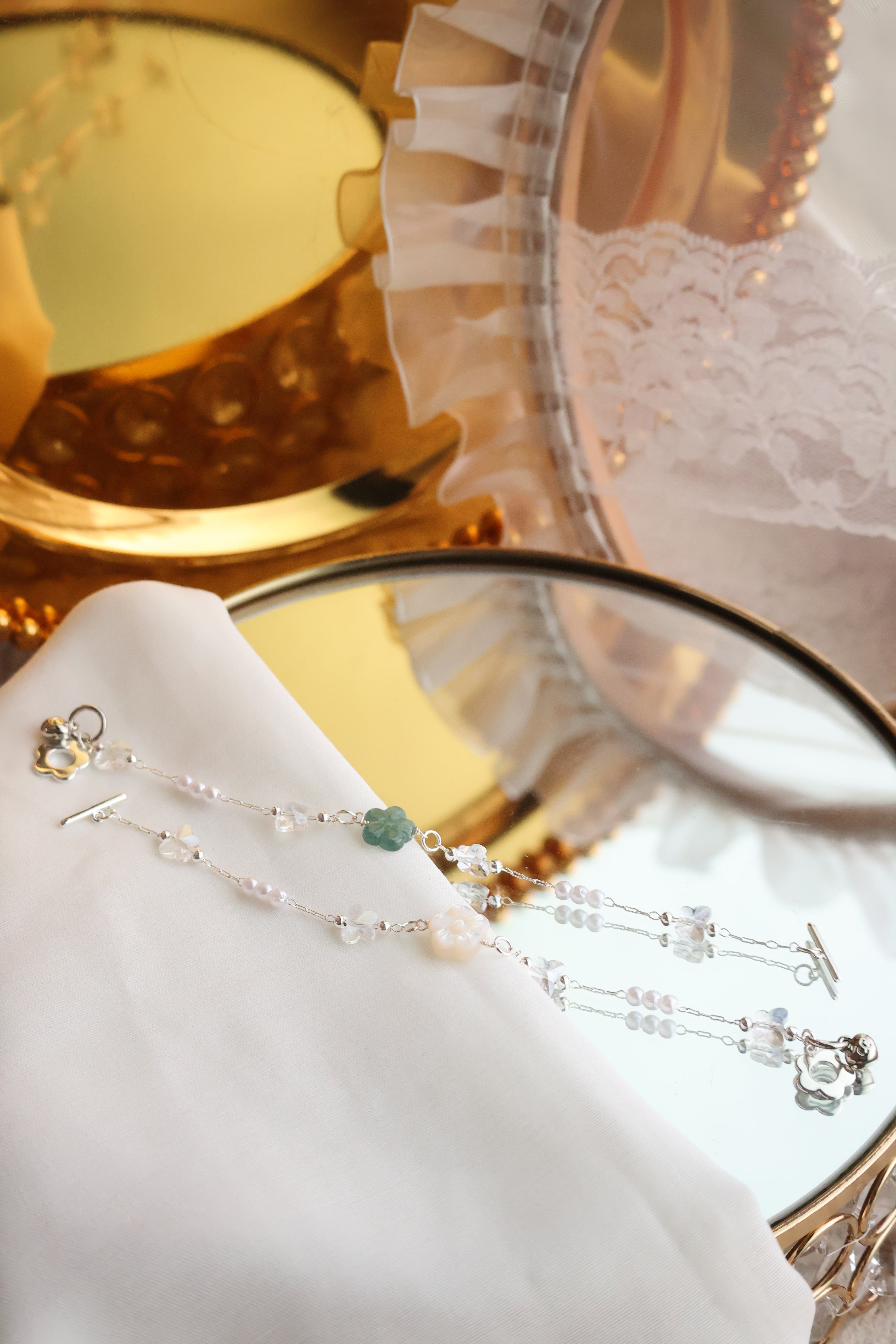*Luna&Lithoss* Sakura Flower Chain Natural Crystal Bracelet (OT Clasp)