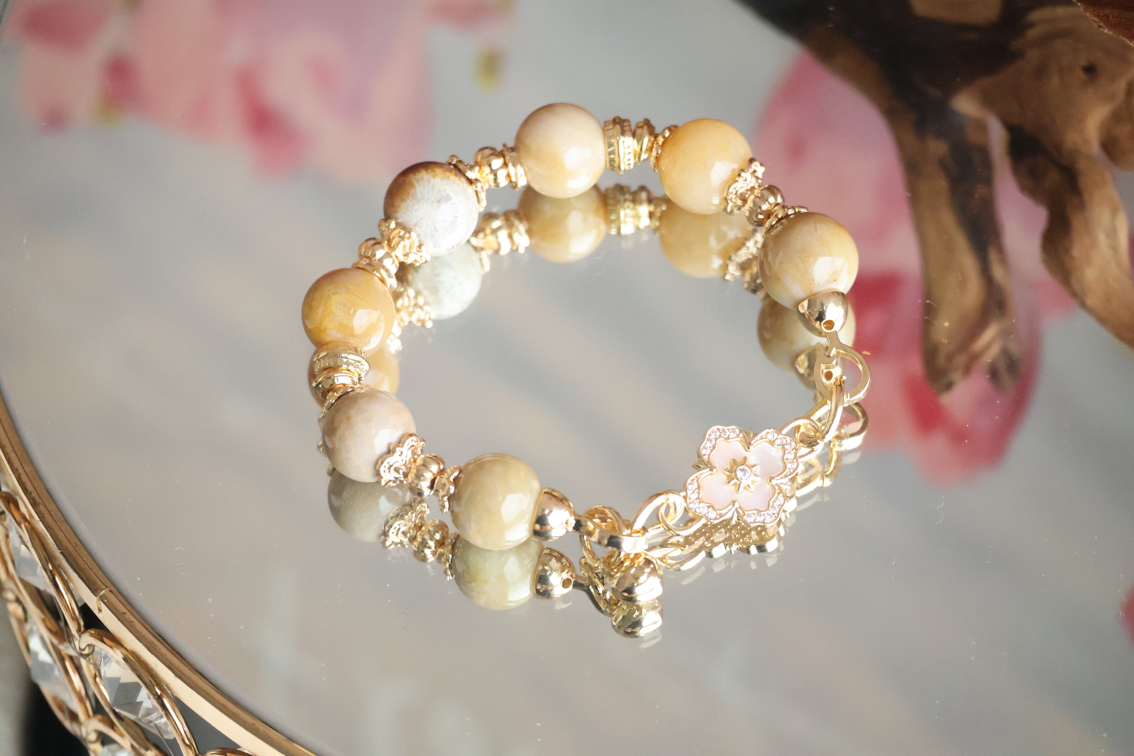 *Luna&Lithoss* Fossilised Coral Jade with Clover Charm Natural Crystal Bracelet (Elastic)
