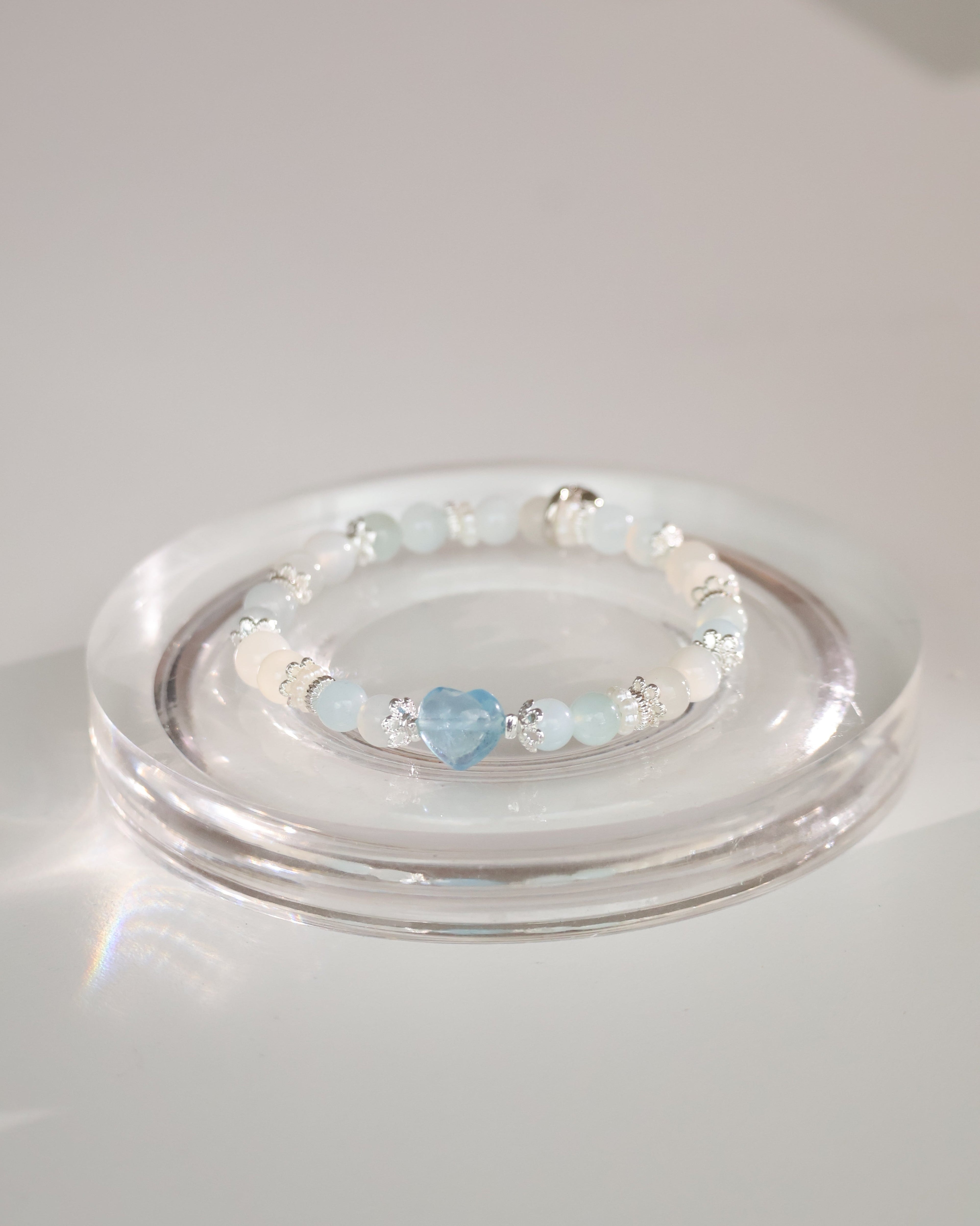 Aquamarine & White Flash Moonstone with Heart Carving ¡ª Dain | 6mm (Elastic)