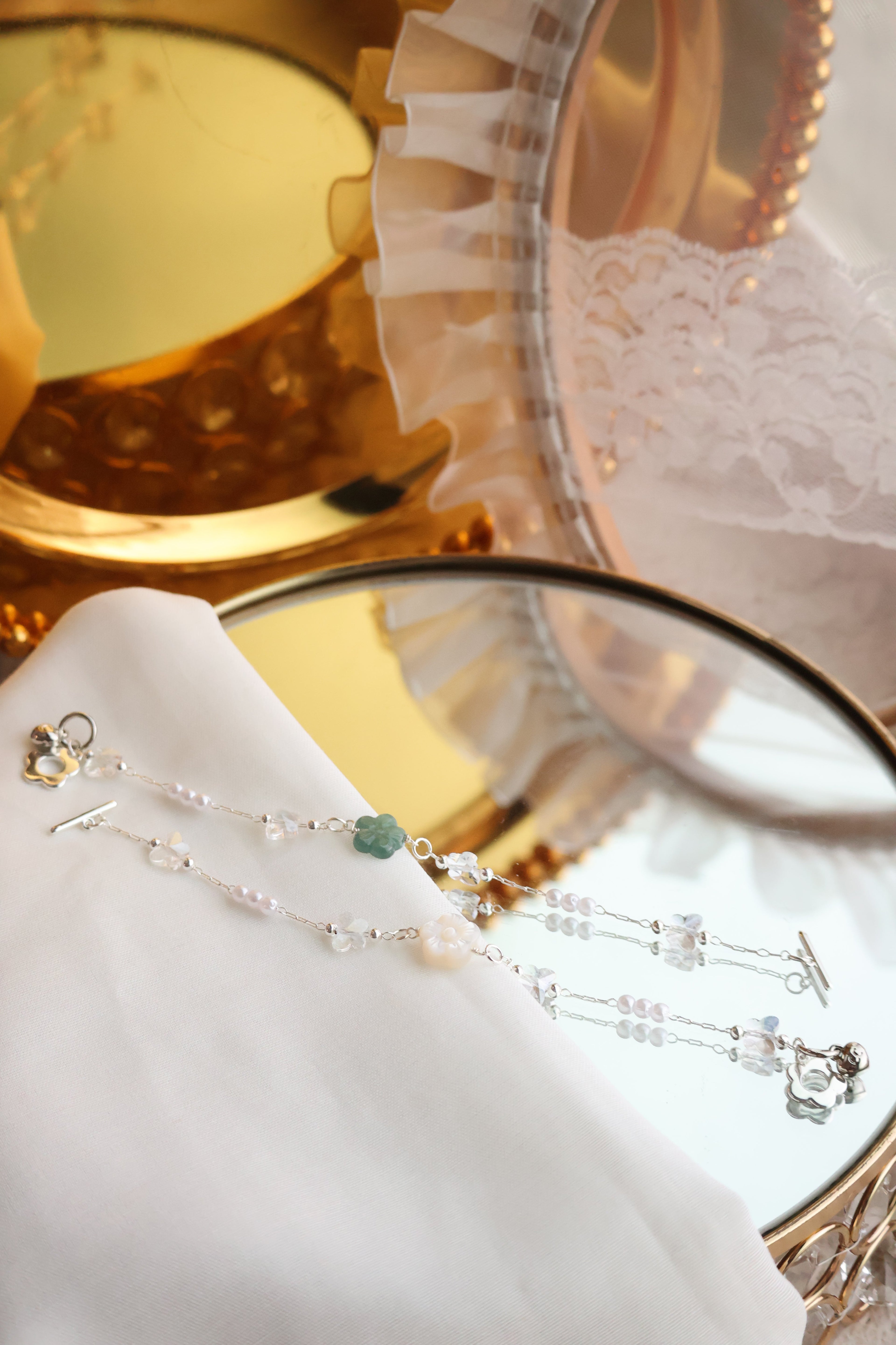*Luna&Lithoss* Sakura Flower Chain Natural Crystal Bracelet (OT Clasp)