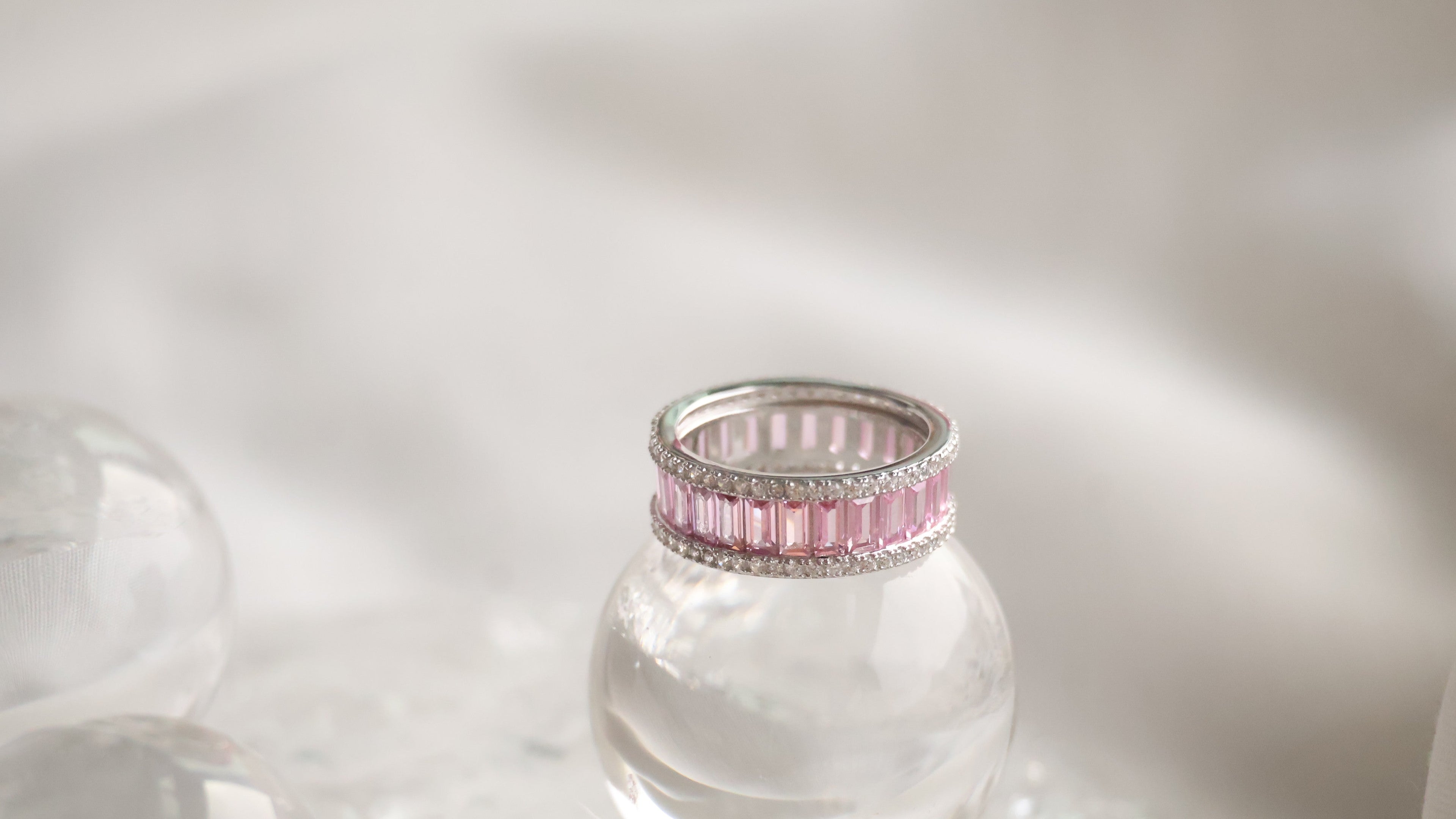 *Luna&Lithoss* Camila - Pink Baguette Cut Moissanite Band Ring