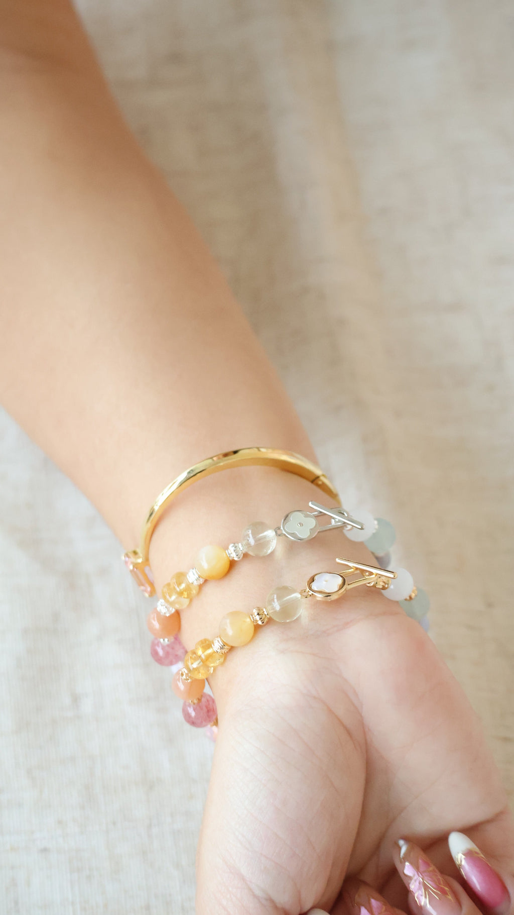 Cat¡¯s Eye, Blue Lace Agate, Aquamarine, Lavender Rose Quartz, Kunzite, Flower Agate, Rose Quartz, Peach Moonstone, Strawberry Quartz, Citrine, Andesine Labradorite & Lemon Quartz ¡ª Bloomelle Duobao (Multi Gems) | 8mm (Elastic, OT Clasp)
