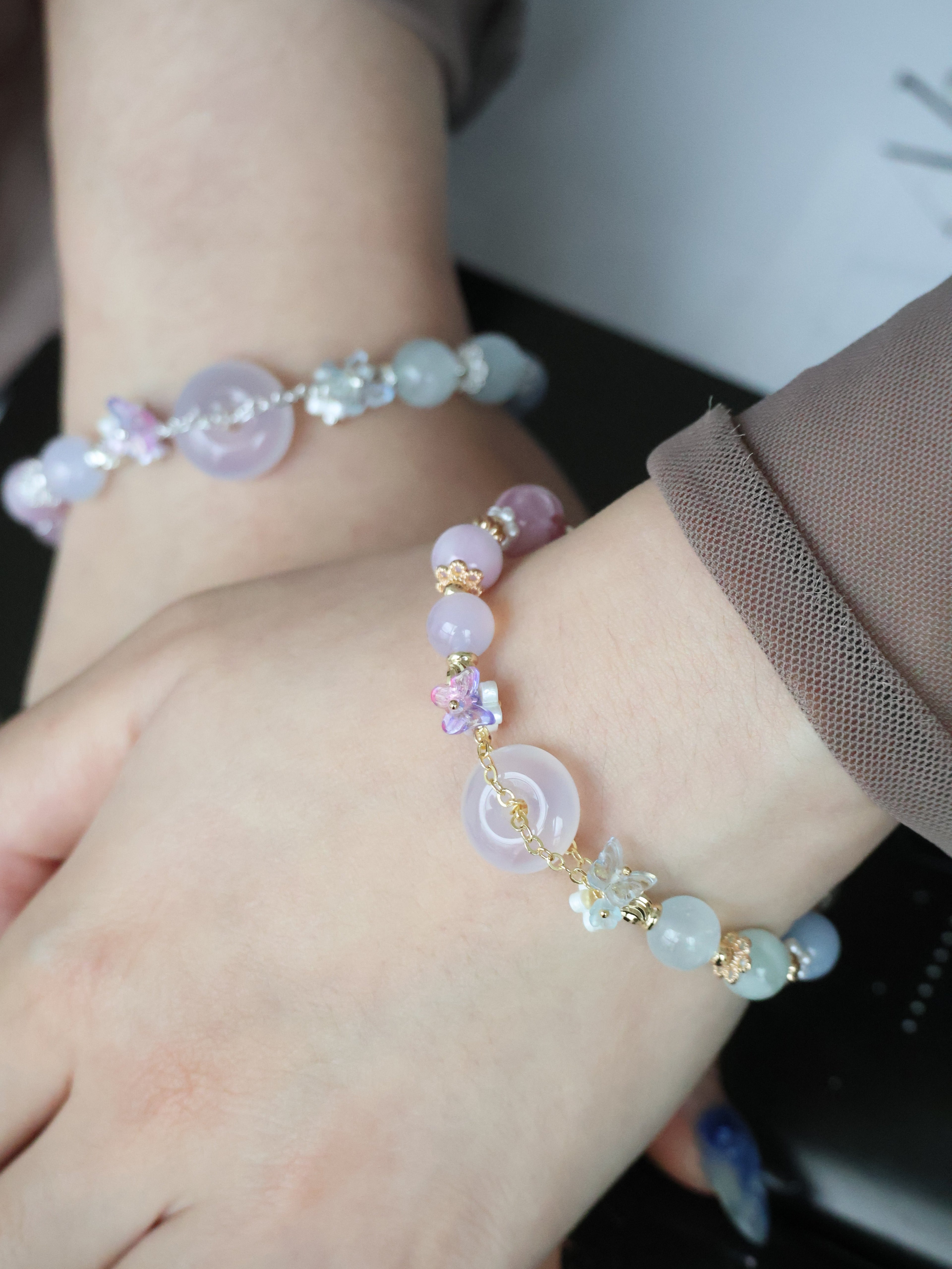 Angelite, Blue Fluorite, Aquamarine, Blue Topaz, Pietersite, Tanzanite, Amethyst, Pink Purple Emerald Mica, Kunzite & Lilac Chalcedony ¡ª Illia Ping An Kou Duobao | 8mm (Elastic)