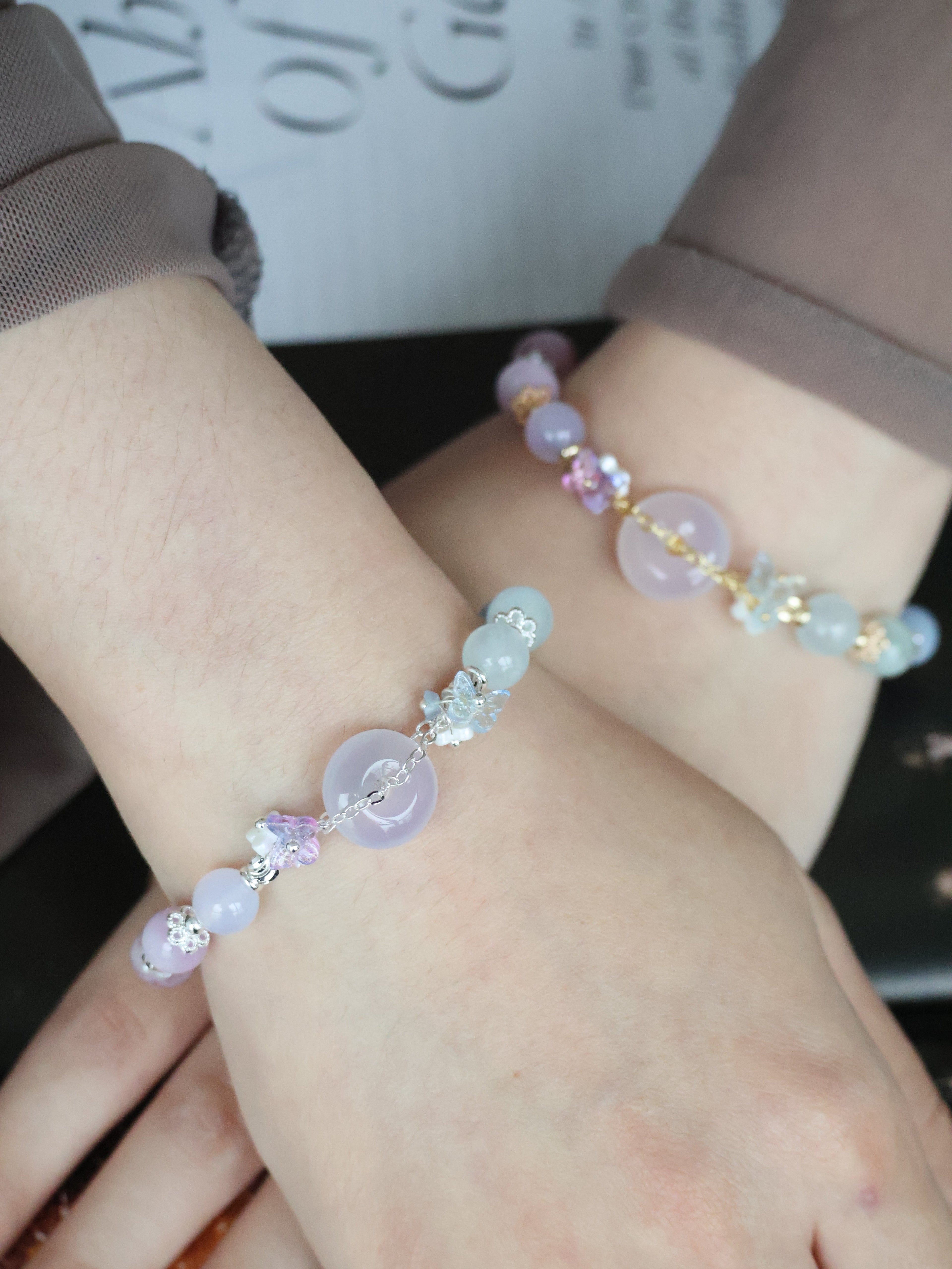 Angelite, Blue Fluorite, Aquamarine, Blue Topaz, Pietersite, Tanzanite, Amethyst, Pink Purple Emerald Mica, Kunzite & Lilac Chalcedony ¡ª Illia Ping An Kou Duobao | 8mm (Elastic)