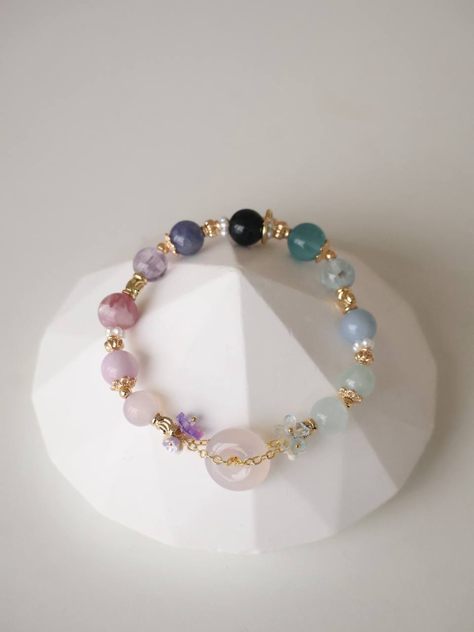 Angelite, Blue Fluorite, Aquamarine, Blue Topaz, Pietersite, Tanzanite, Amethyst, Pink Purple Emerald Mica, Kunzite & Lilac Chalcedony ¡ª Illia Ping An Kou Duobao | 8mm (Elastic)
