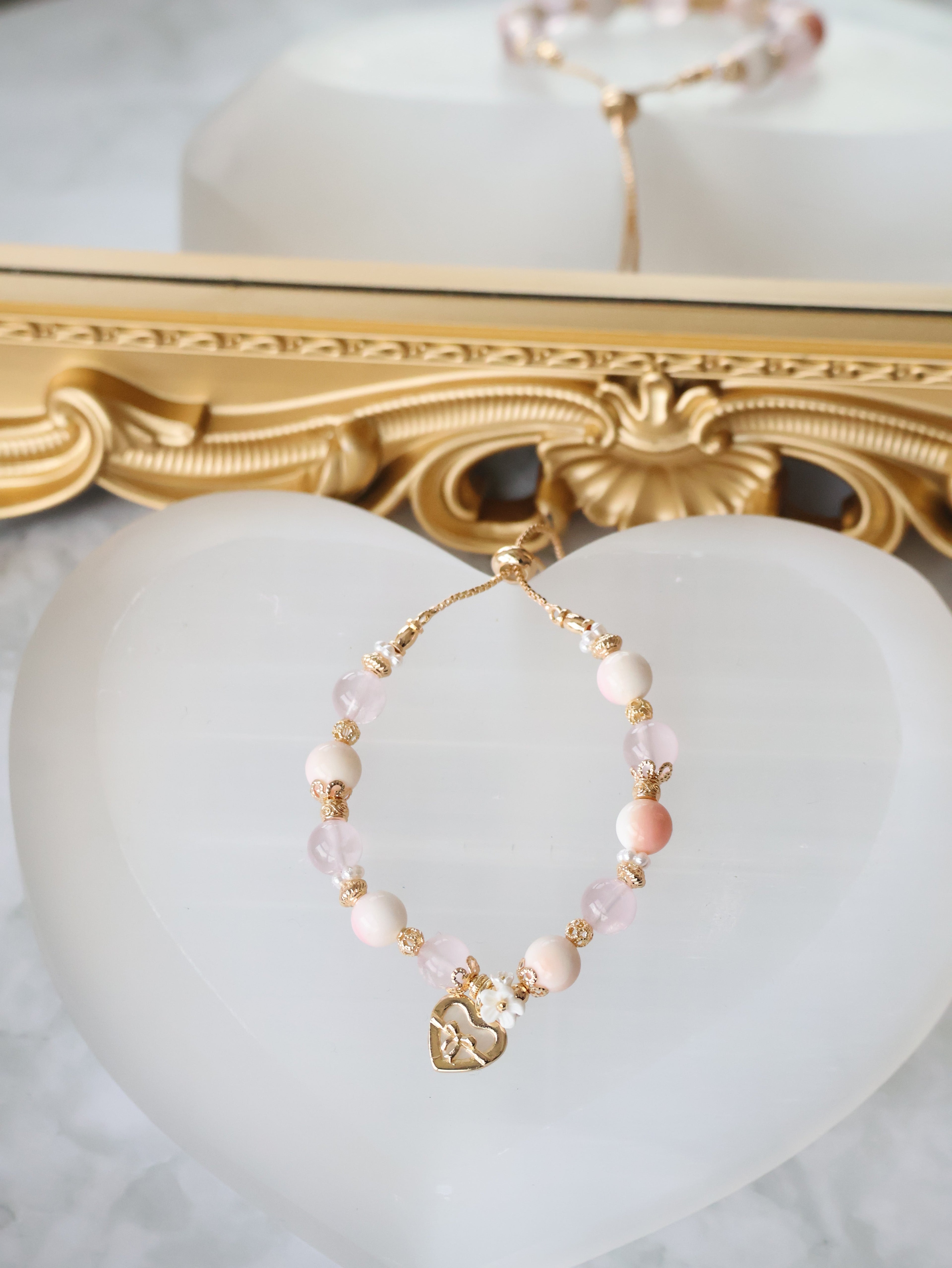 Queen Conch, Rose Quartz with Dangly White Conch Heart Charm ¡ª Mallow | 8mm (Elastic, Push Pull)