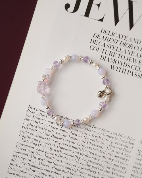 *Luna&Lithoss* Ameliora - 6mm Nine Tail Fox Amythest Carving with Fresh Water Pearl (Elastic)