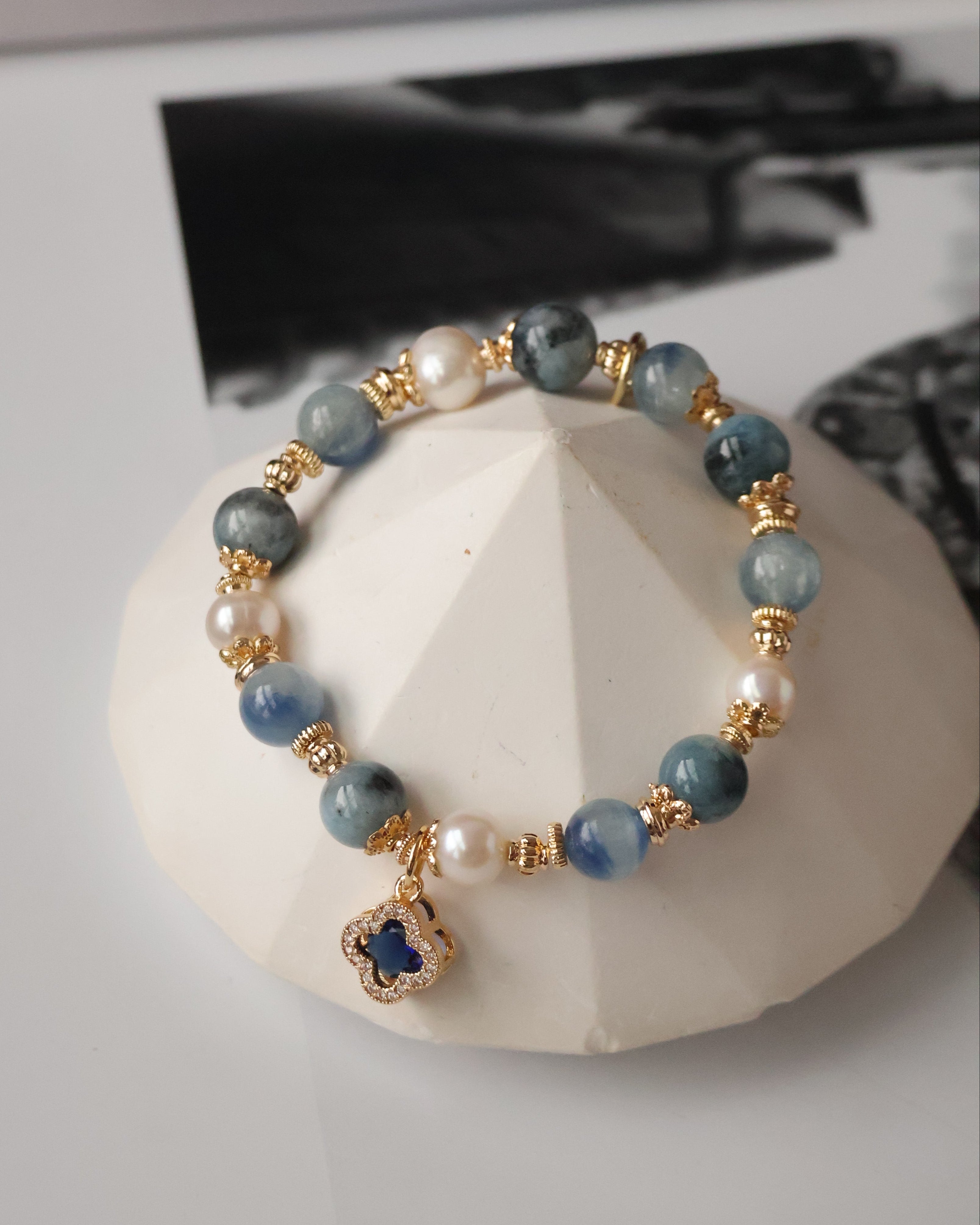 *Luna&Lithoss* 8+10mm Cordelia Twin with Sparkly Clover: Blue Kyanite, Fresh Water Pearls & Devil Eye Aquamarine