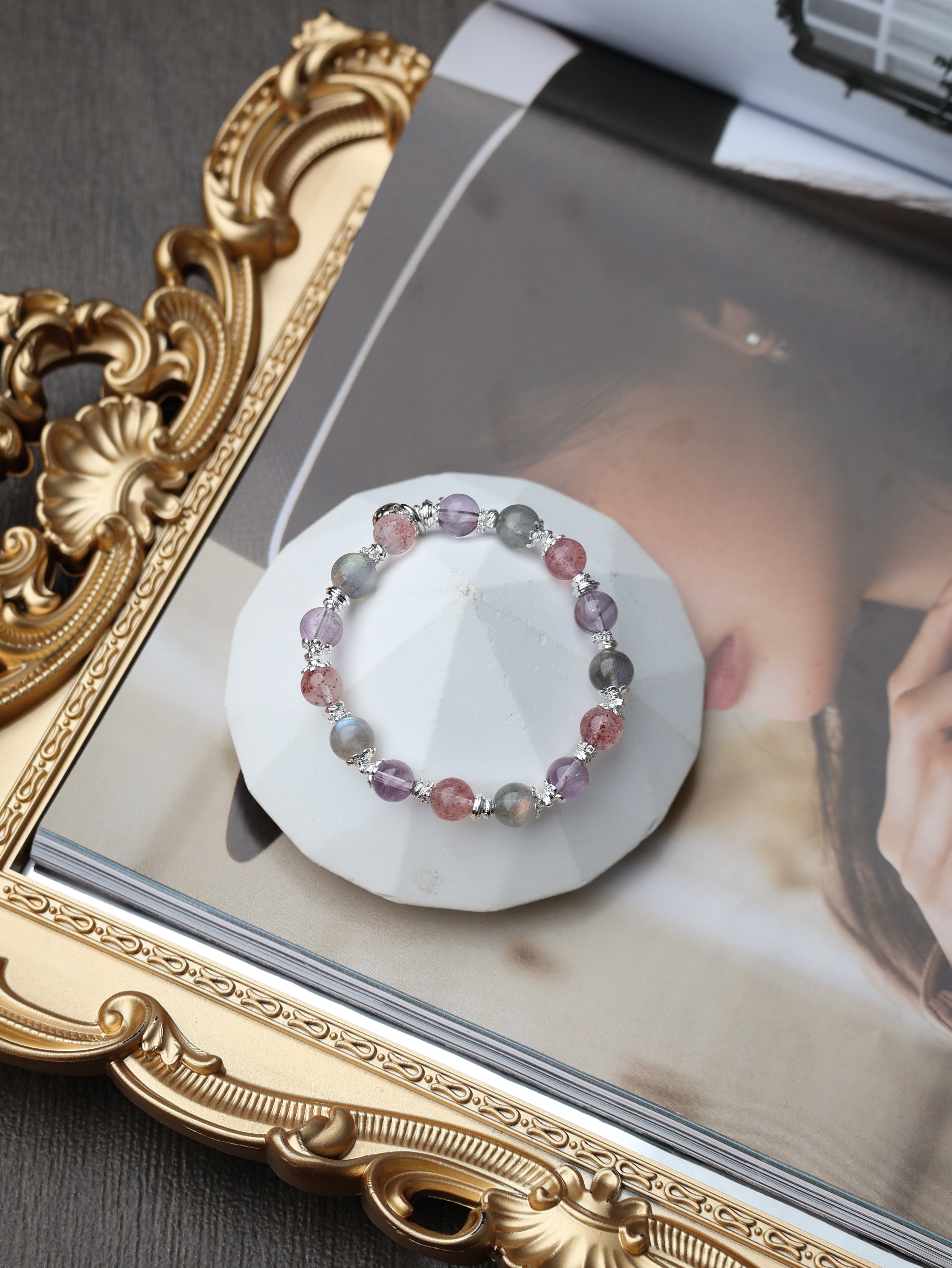 Strawberry Quartz, Labradorite, Amethyst ¡ª Leo Horoscope Series | 8mm (Elastic)
