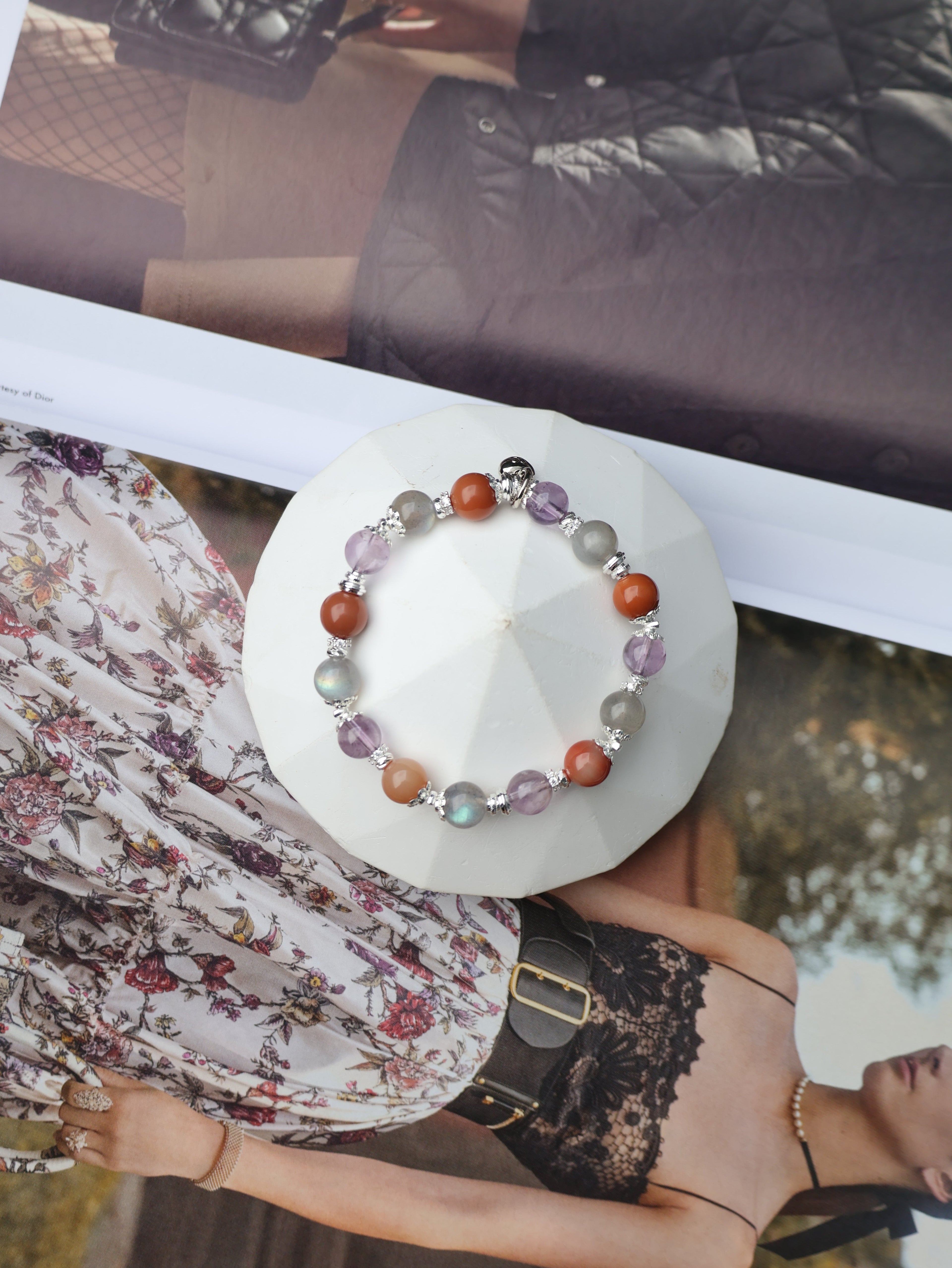 Alashan Agate, Labradorite, Amethyst Crystal Bracelet ¡ª Taurus Horoscope Series | 8mm (Elastic)