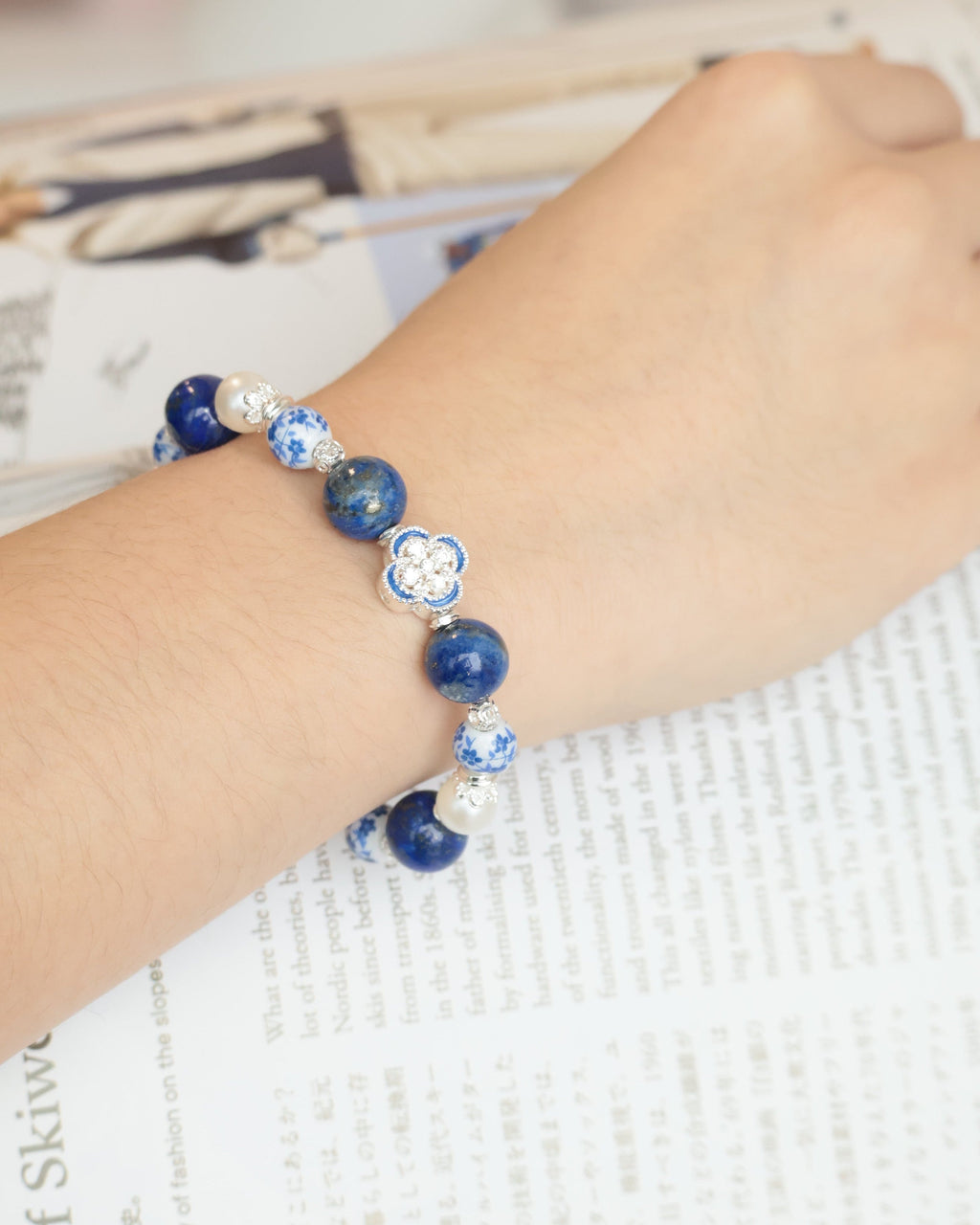 *Luna&Lithoss* Chinese Porcelain Inspired - 10mm Lapis Lazuli (String Through Clover Charm)