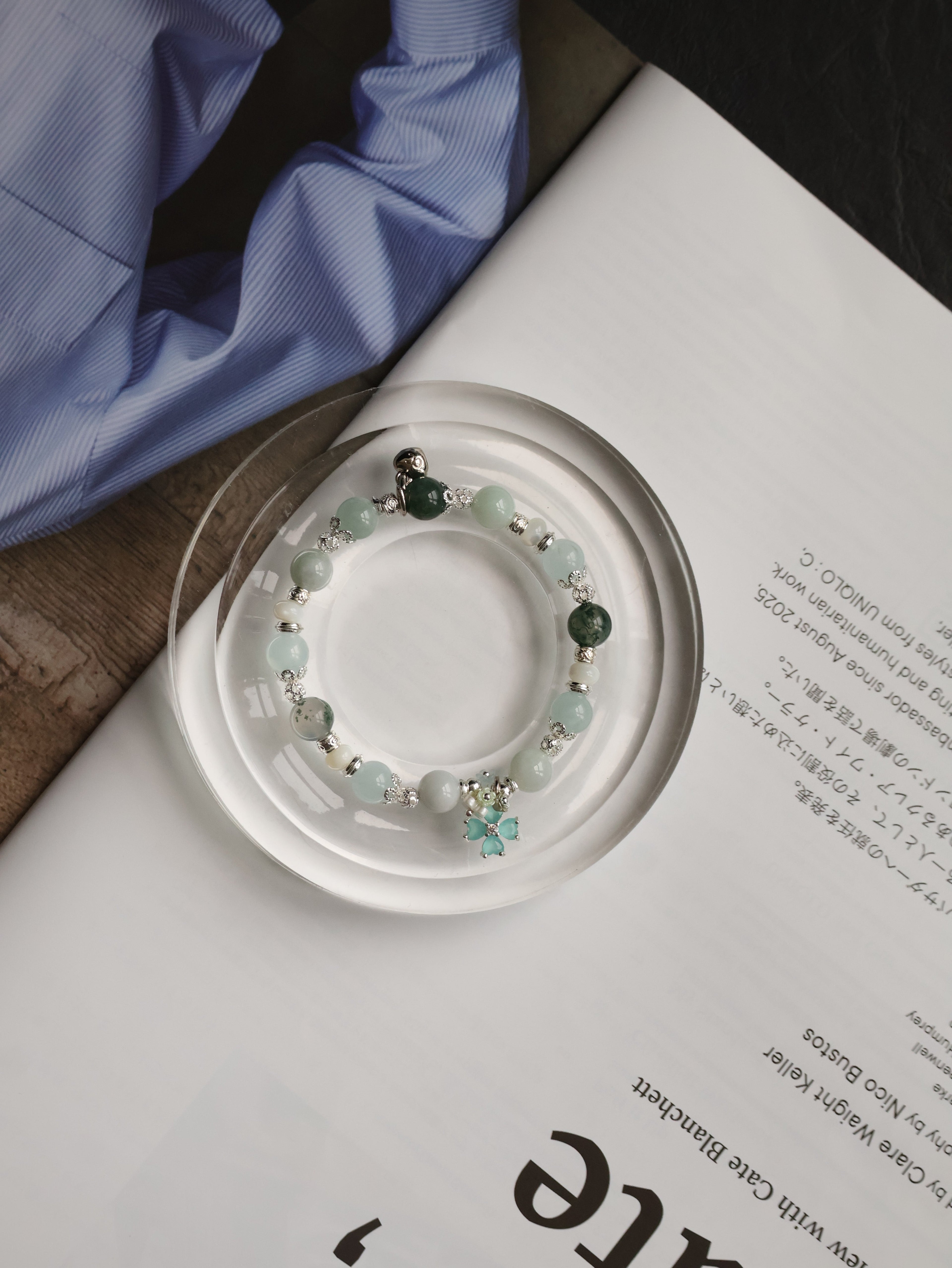Aquamarine, White Conch, Green Jadeite & Moss Agate with Flower Charm ¡ª Mariselle | 8mm (Elastic)