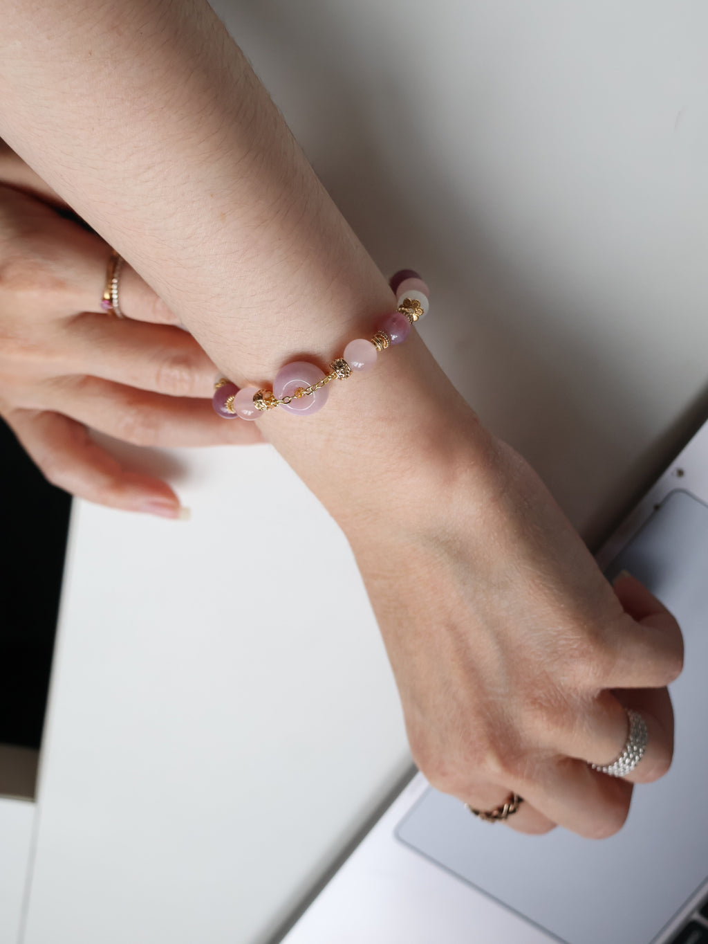 Rose Quartz, Kunzite, Lavender Rose Quartz & White Jadeite ¡ª Miura Ping An Kou | 8mm (Elastic)