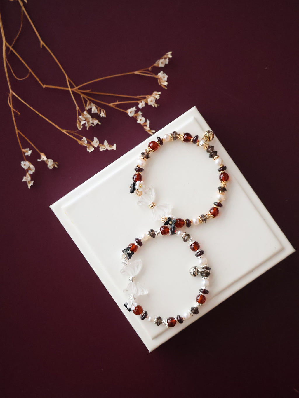 *Luna&Lithoss*  - Erza - 6mm Smoky Quartz, Fresh Water Pearls & Garnet with Clear Quartz Wings Carving (Elastic)