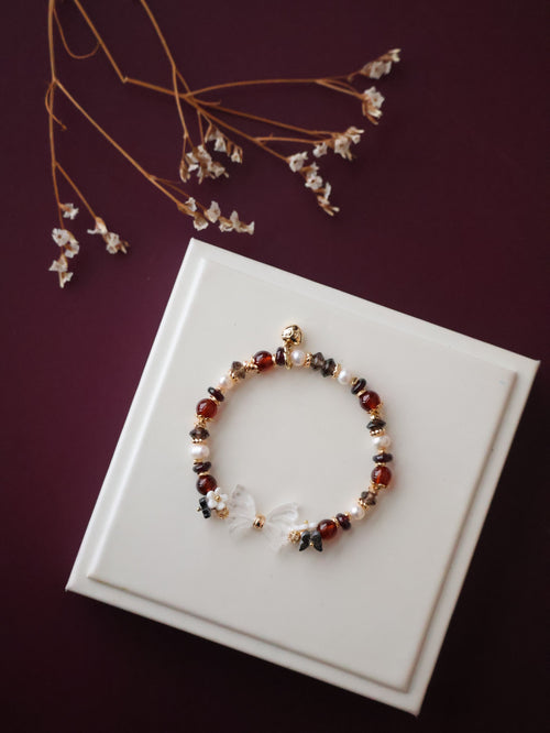 *Luna&Lithoss*  - Erza - 6mm Smoky Quartz, Fresh Water Pearls & Garnet with Clear Quartz Wings Carving (Elastic)