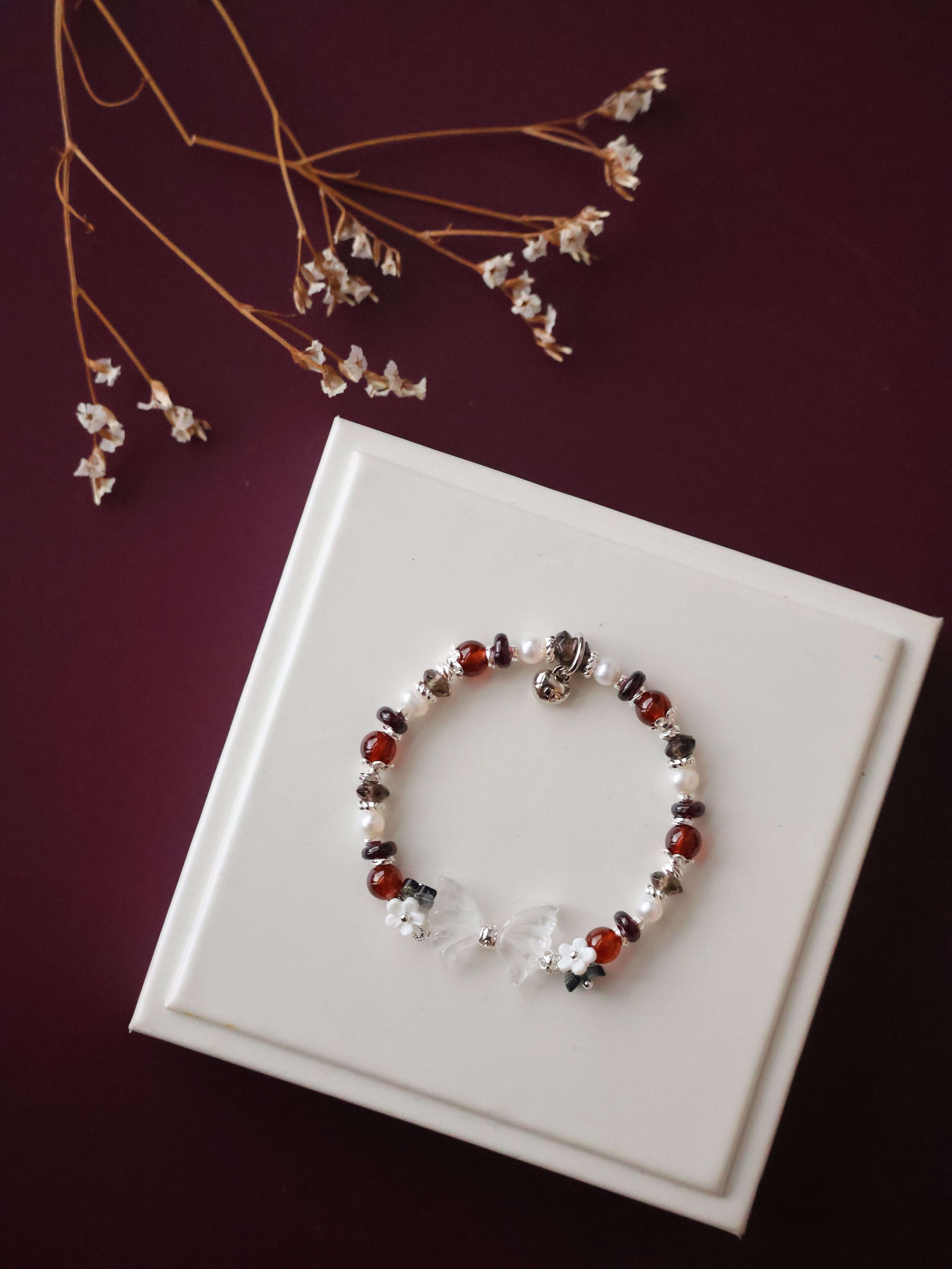 *Luna&Lithoss*  - Erza - 6mm Smoky Quartz, Fresh Water Pearls & Garnet with Clear Quartz Wings Carving (Elastic)