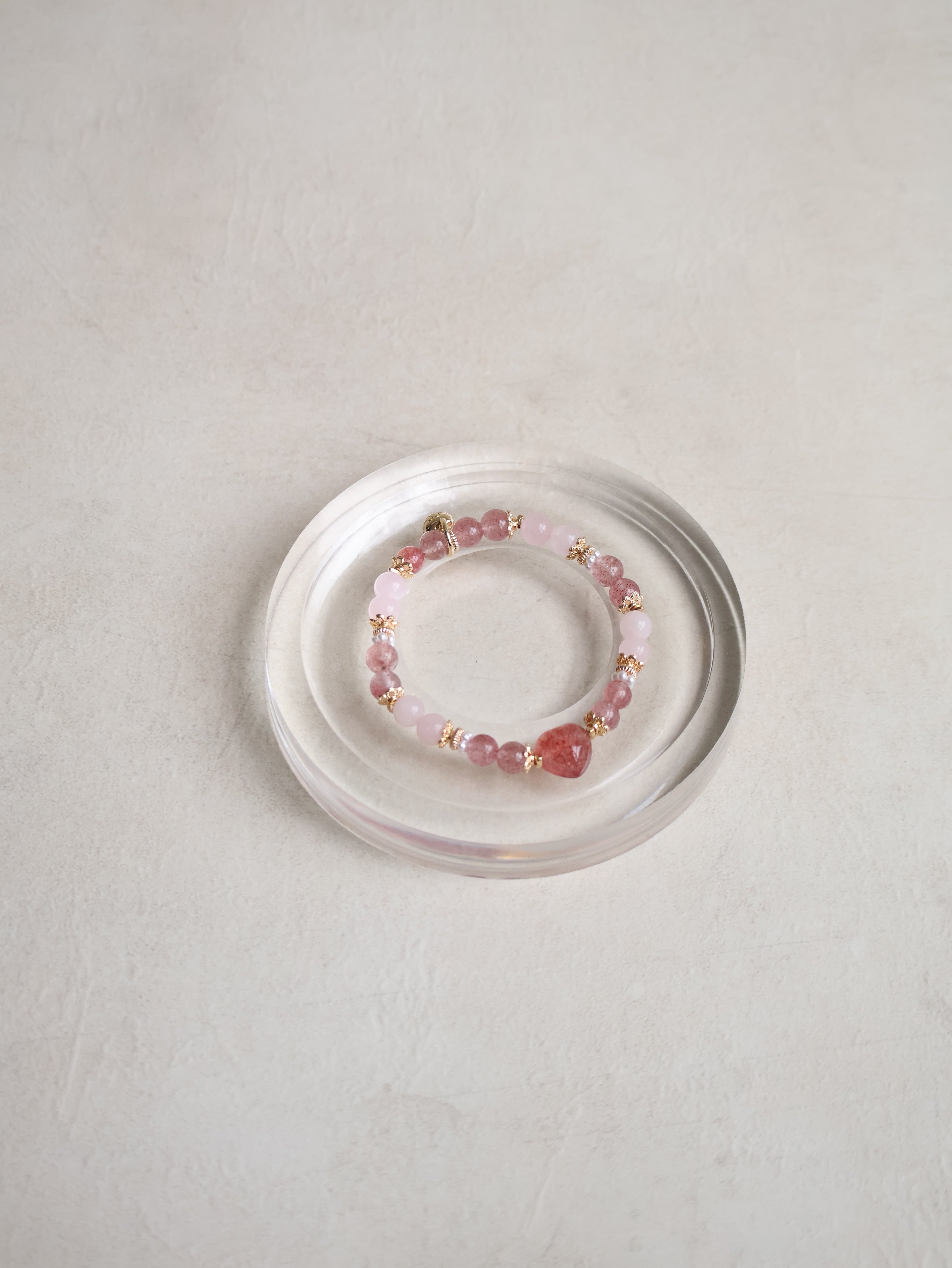 Rose Quartz, Strawberry Quartz with Heart Carving ¡ª Dain | 6mm (Elastic)