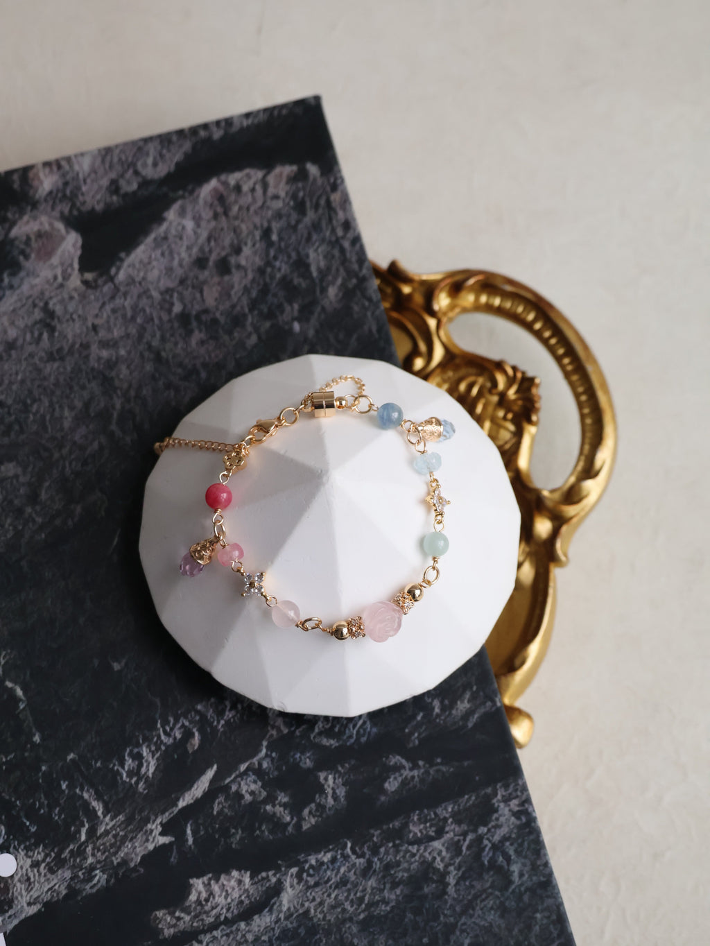Rose Quartz, Blue Kyanite, Blue Topaz, Aquamarine & Rhodonite ¡ª Rosen Bleu Chain Bracelet | 8mm (Magnetic Opening, Chain)