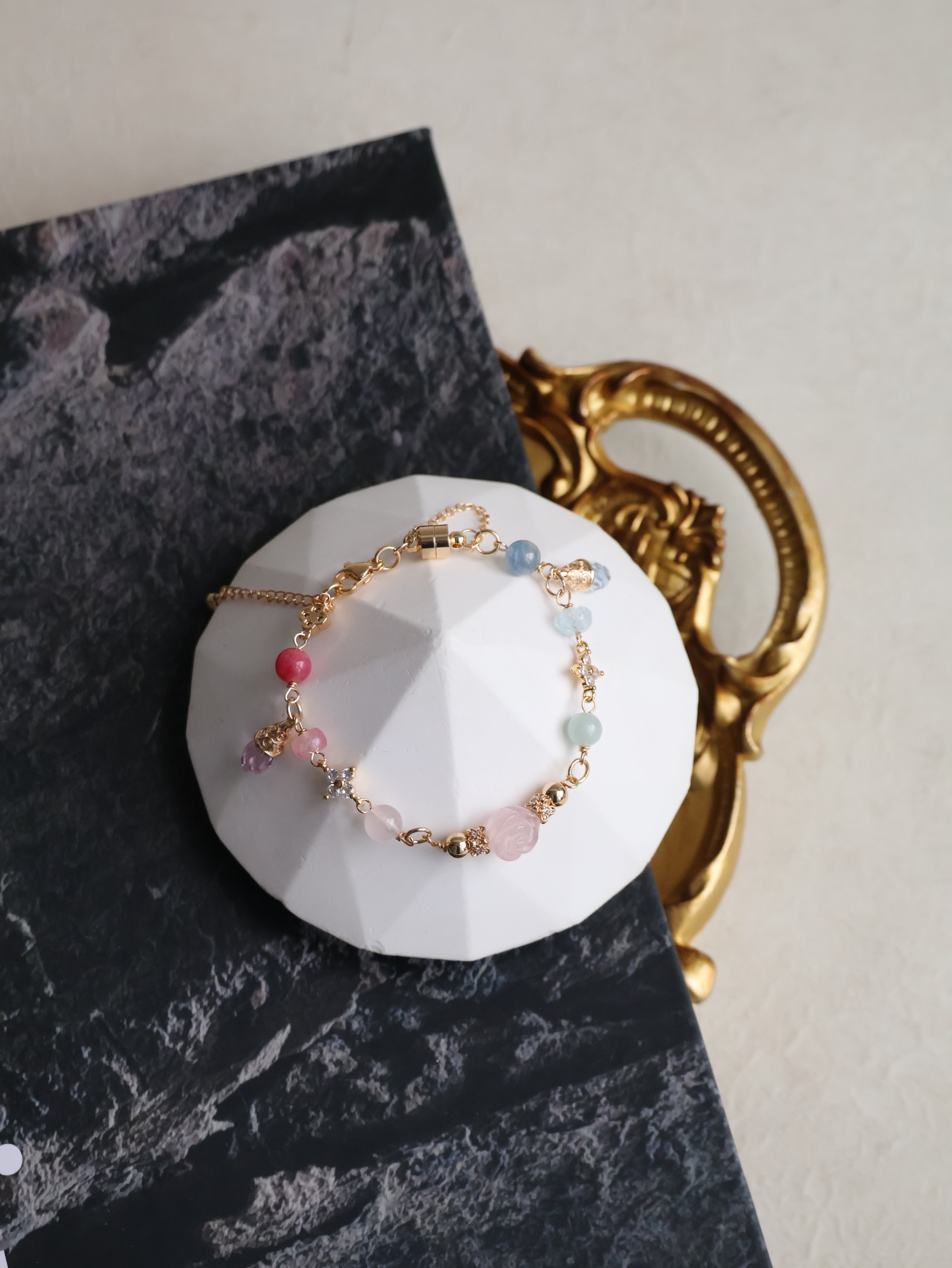 Rose Quartz, Blue Kyanite, Blue Topaz, Aquamarine & Rhodonite ¡ª Rosen Bleu Chain Bracelet | 8mm (Magnetic Opening, Chain)