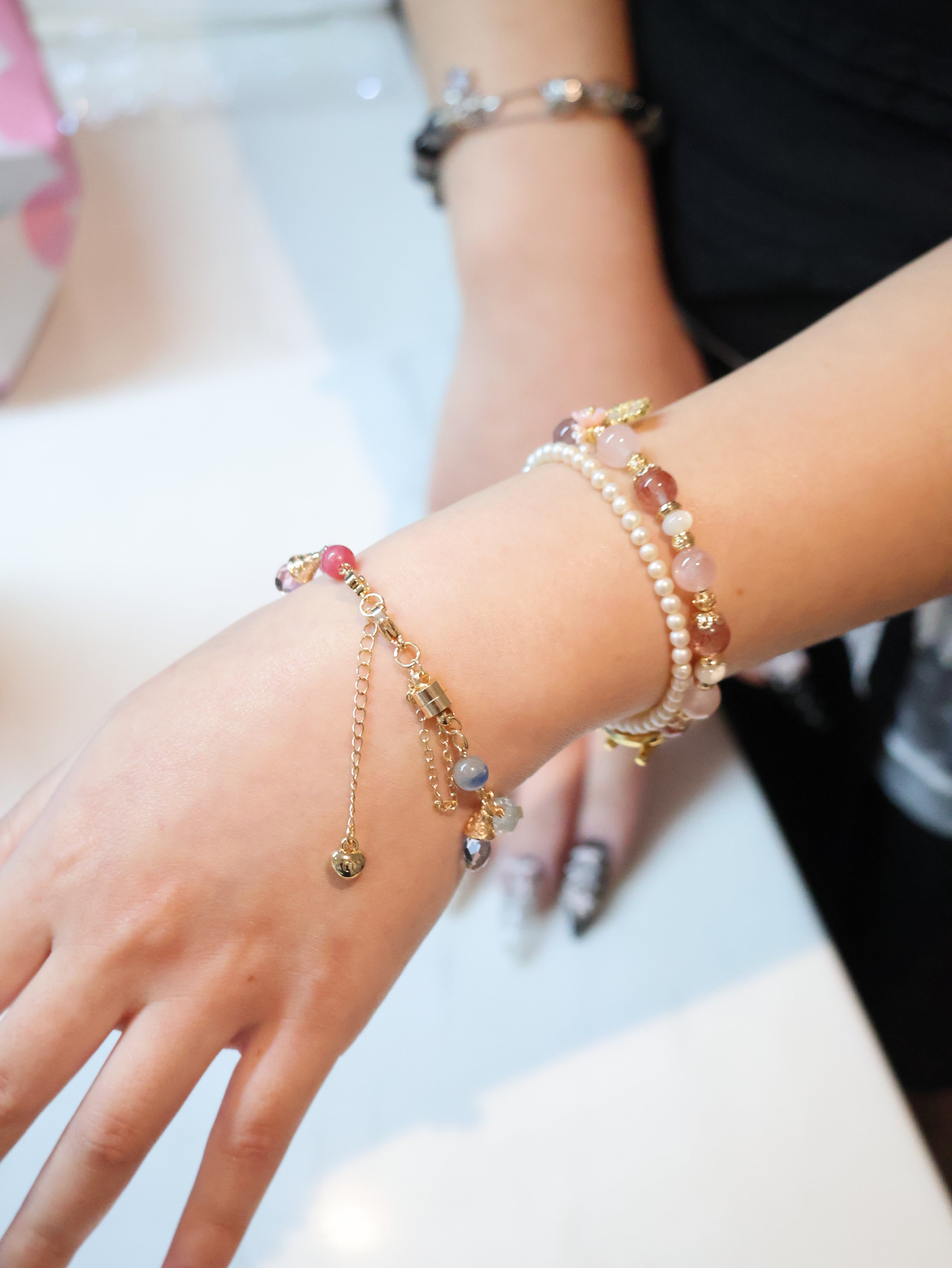 Rose Quartz, Blue Kyanite, Blue Topaz, Aquamarine & Rhodonite ¡ª Rosen Bleu Chain Bracelet | 8mm (Magnetic Opening, Chain)