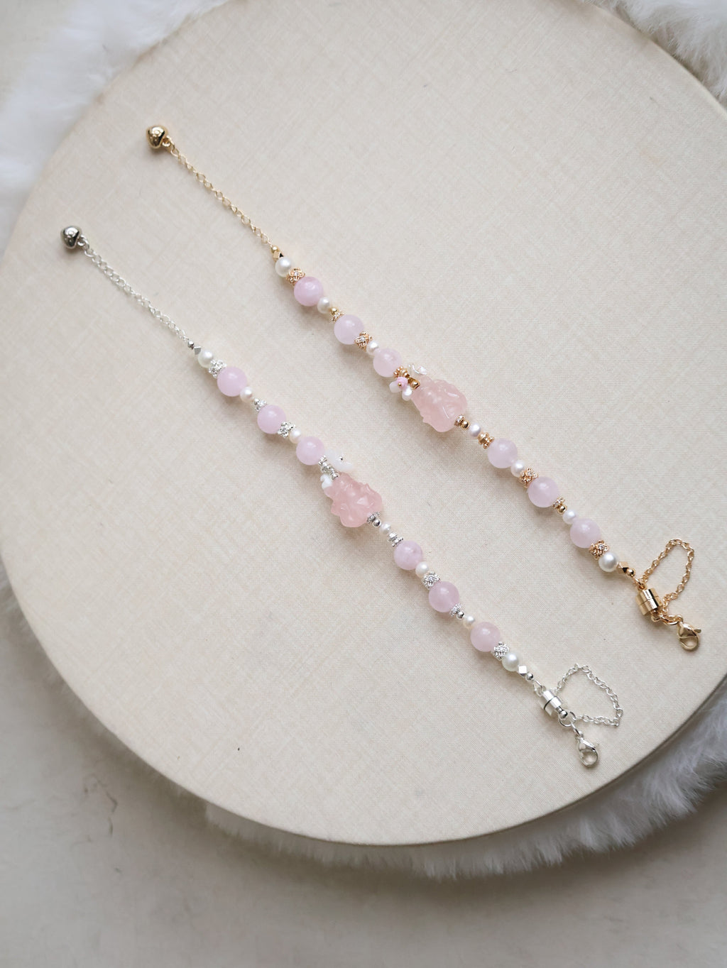 Freshwater Pearl, Snow Garden Rose Quartz, Rose Quartz with Nine-tail Fox Carving ¨C Kyubi Blossom | 8mm (Elastic, Magnetic Opening)