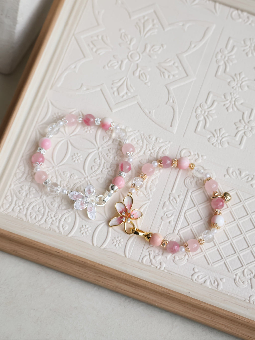 Crackled Clear Quartz, Rose Quartz, Rhodonite & Queen Conch ¡ª Plumeria Pink | 8mm (Elastic / OT Clasp)