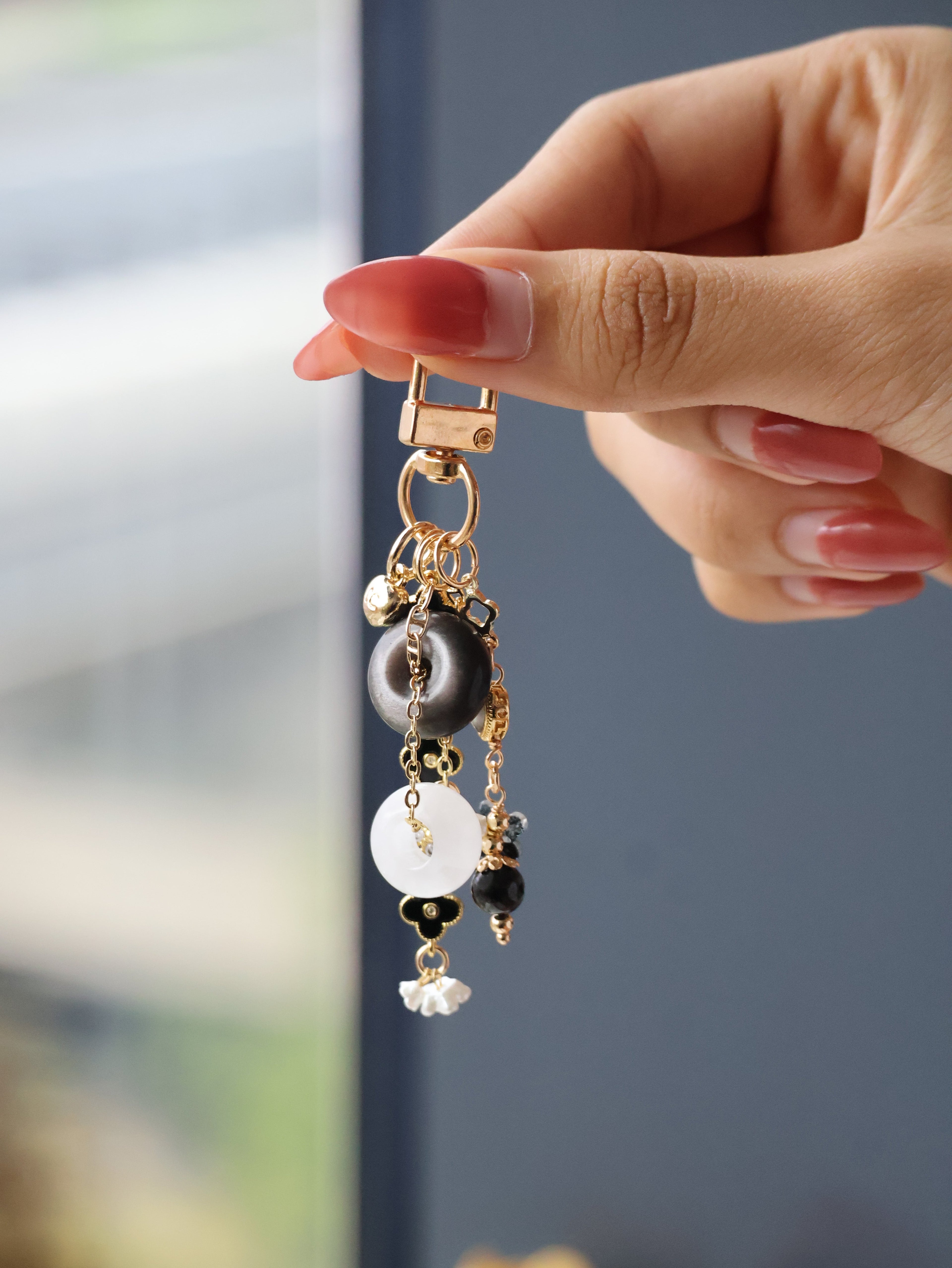 Black Obsidian, White Phantom Quartz & Hypersthene Crystal Keychain ¡ª Amorette Clover Ping An Kou