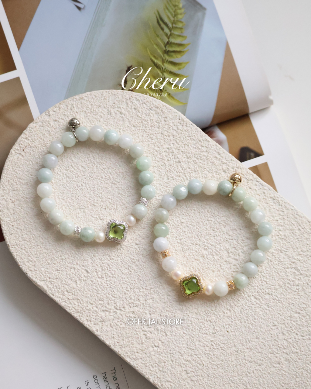 Green Jadeite & Freshwater Pearl Crystal Bracelet with Clover Charm (String Through) ¡ª Elowee | 8mm (Elastic)
