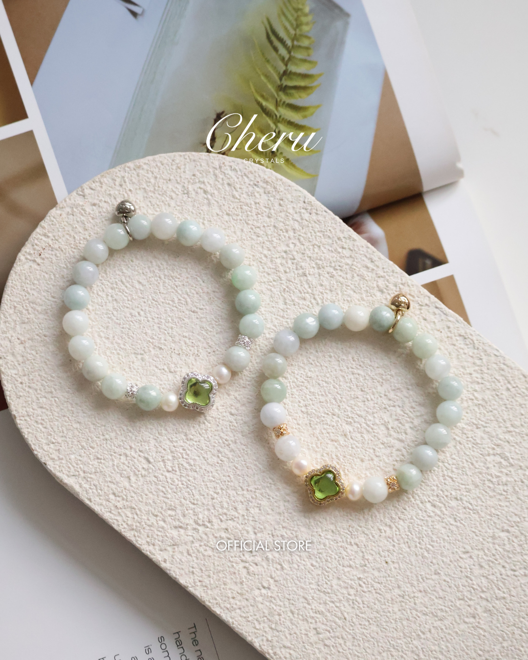 Green Jadeite & Freshwater Pearl Crystal Bracelet with Clover Charm (String Through) ¡ª Elowee | 8mm (Elastic)